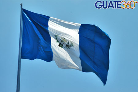fotos de la bandera de guatemala