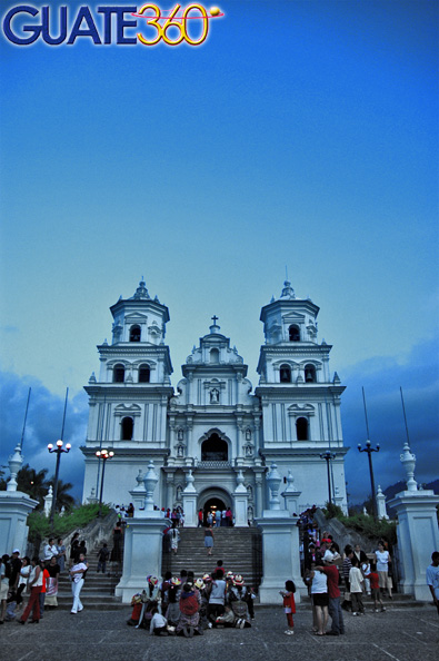 Imponente Basílica de Esquipulas