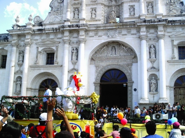 Desfile Navideño en Antigua Guatemala 02