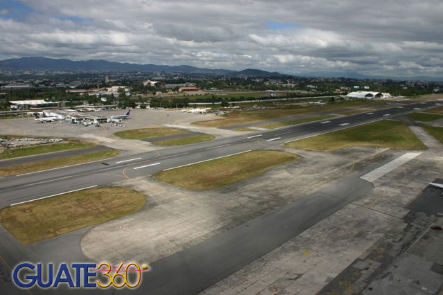 Aeropuerto Internacional la Aurora