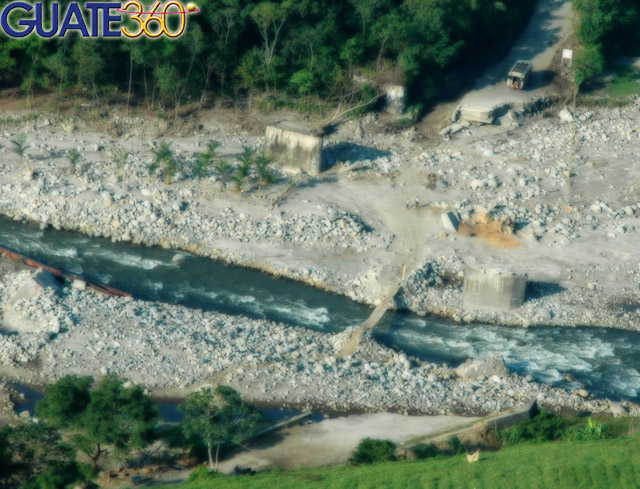 Imagen de Guatemala y un río