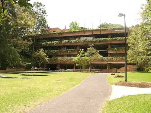 Edificio Académico en la Universidad Francisco Marroquín