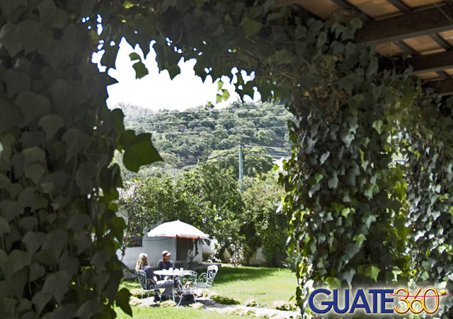 Jardin y corredores de Hotel en Antigua Guatemala