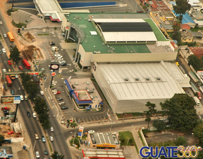 Vista aérea del Centro Comercial Pacific Center