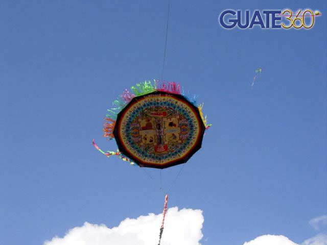 Barrilete gigante en los cielos de Sumpango