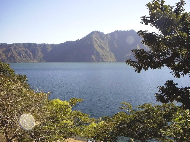 Laguna de Ayarza