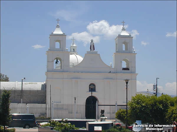 Fachada de Iglesia de San Pedro Sacatepéquez