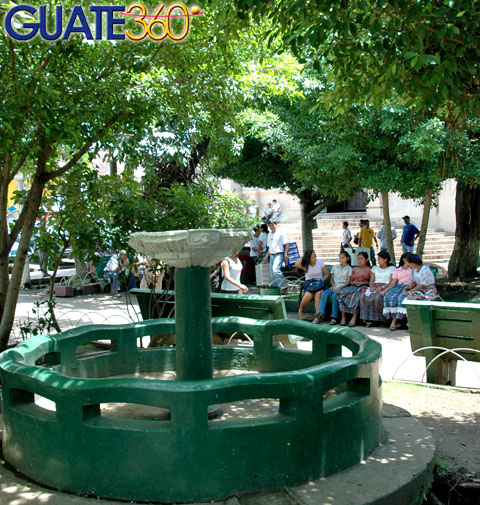 Fuente en Parque Central