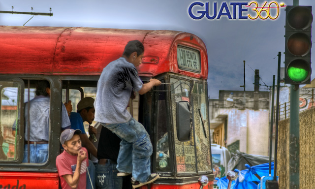 Camioneta en la Ciudad de Guatemala
