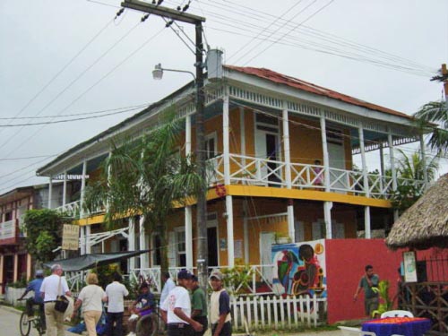 Hotel-restaurante Rio Dulce en Livingston, Izabal
