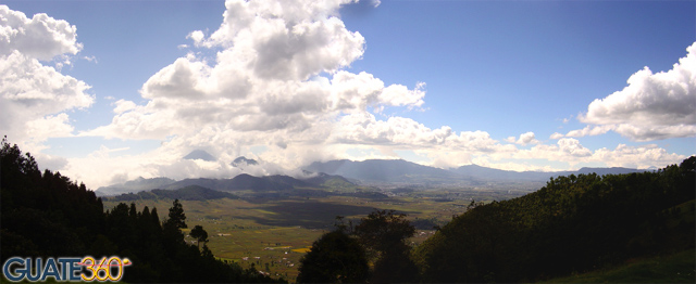 Panorámica de un hermoso valle en Totonicapán