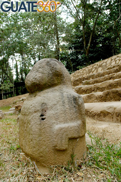 Escultura zoomorfa de un mono