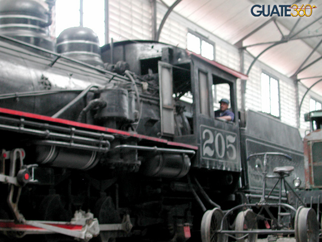 Centenarias locomotoras del ferrocarril