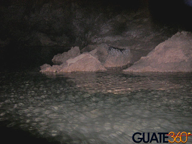 Grutas en el balneario