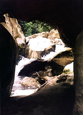 Grutas de Lanquín, cercanas a Semuc Champey en Alta Verapaz