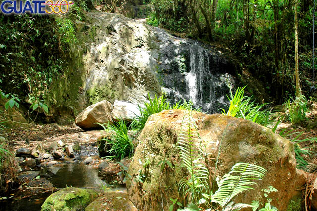 En invierno puede disfrutarse de la belleza de las cascadas en todo su esplendor