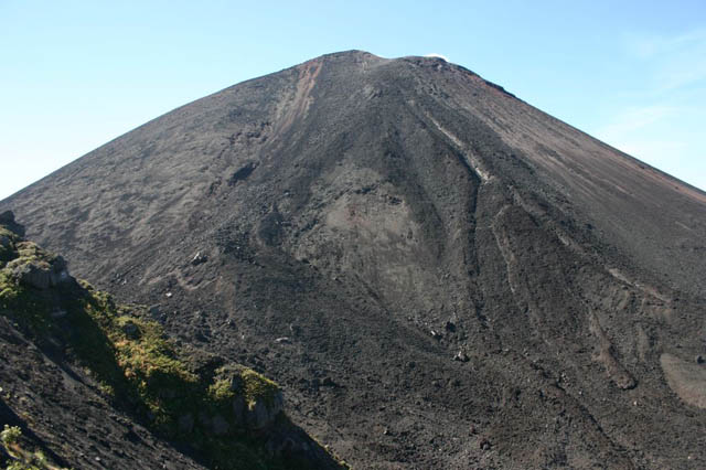 Serie de volcanes al lado del Volcán de Pacaya