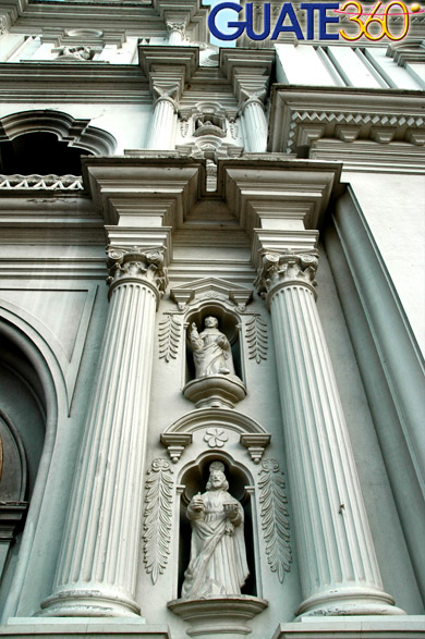 Detalle de la fachada de la Basílica