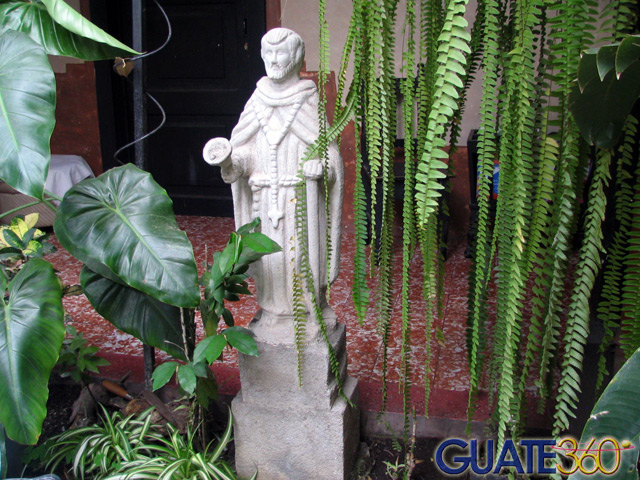 Estatua del Hermano Pedro