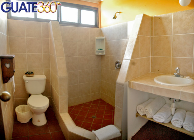 Bungalow y cuarto de baño
