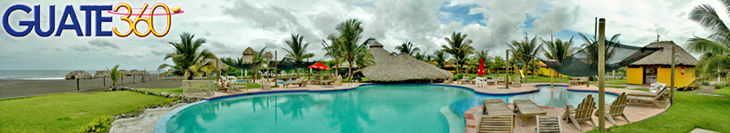 Vista Panorámica del área de piscinas