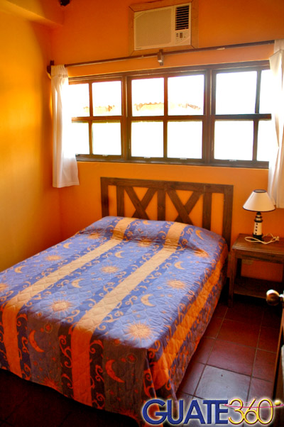 Bungalow y habitación principal