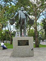 Monumento a Miguel Angel Asturias en la Ciudad de Guatemala