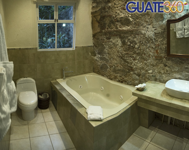 Jacuzzi en suite de La Antigua Guatemala