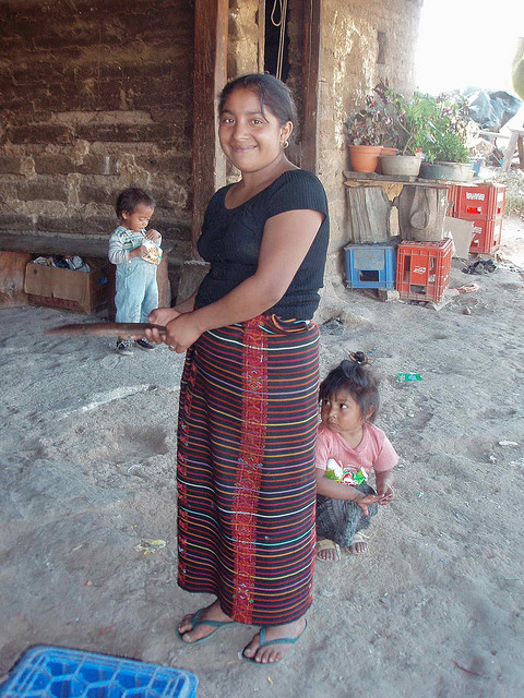 Mujer huehueteca en Aguacatán