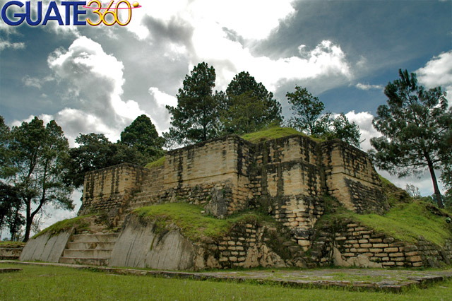 Edificación kaqchikel