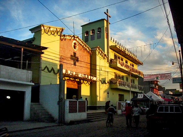 Iglesia en San Juan Comalapa
