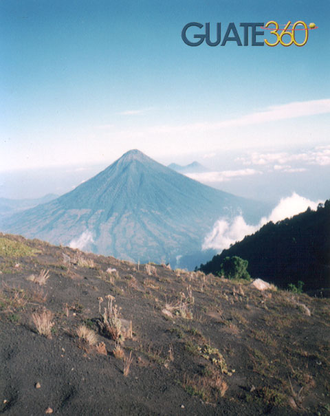 Volcán de Agua desde Acatenango