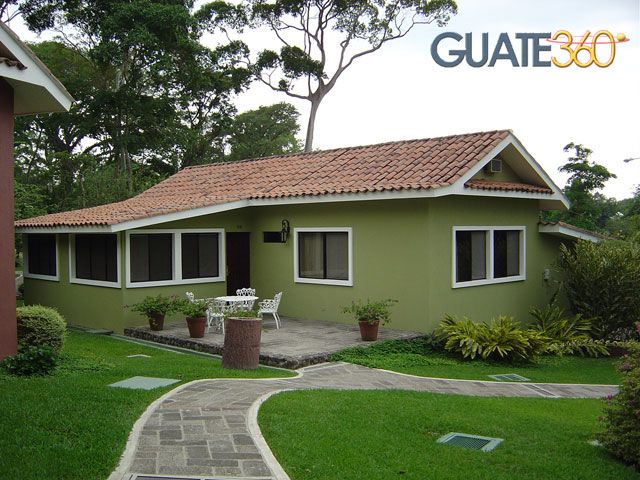 Bungalows en los Hostales del IRTRA de Retalhuleu