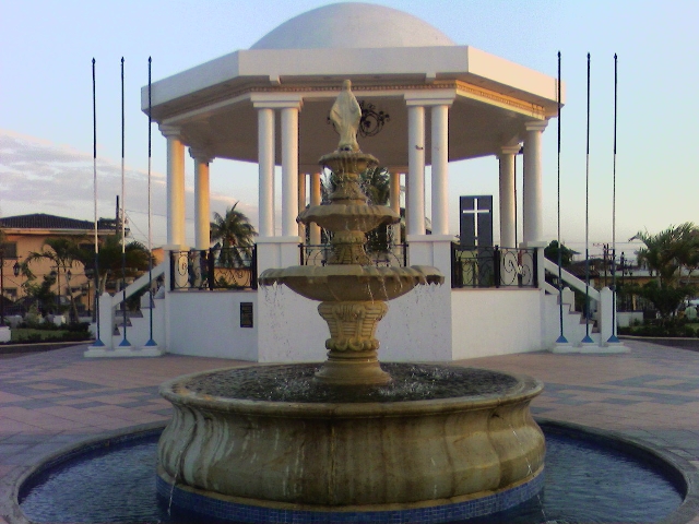 Fuente Central del parque de Morales, Izabal