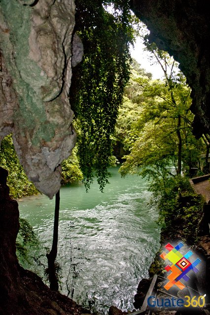 Grutas de Lanquín en Alta Verapaz