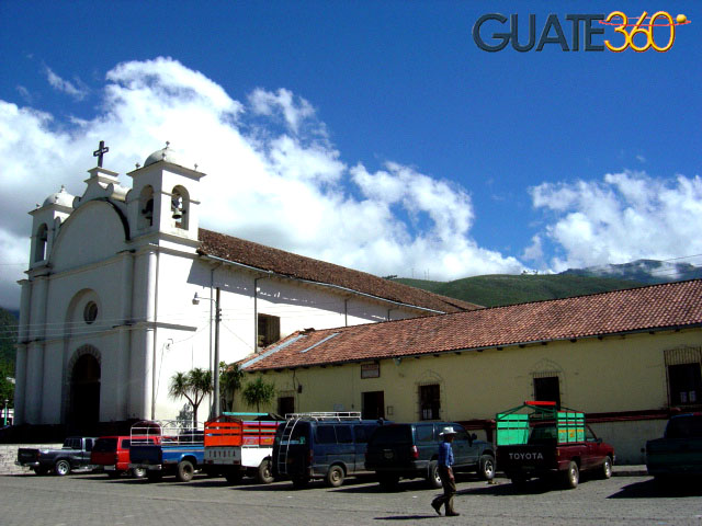 Exteriores de la iglesia de Chiantla