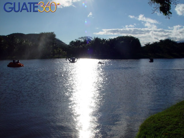 Atardecer en la laguna
