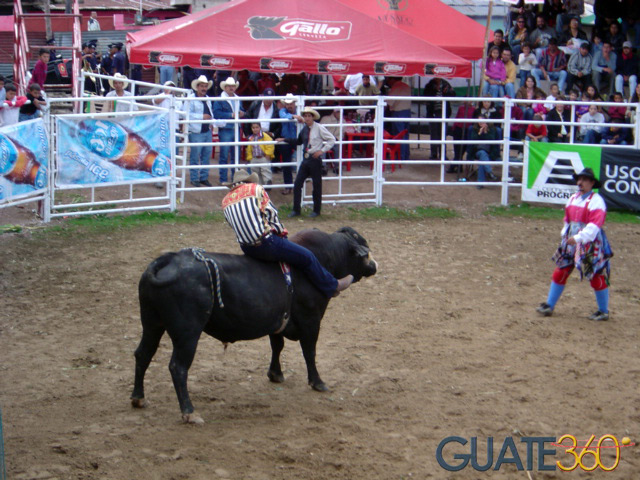 Rodeo en Tecpán