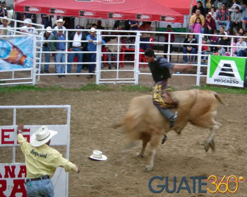 Rodeo en Tecpán