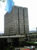 Banco de Guatemala y la bandera, en el Centro Histórico de la Ciudad de Guatemala